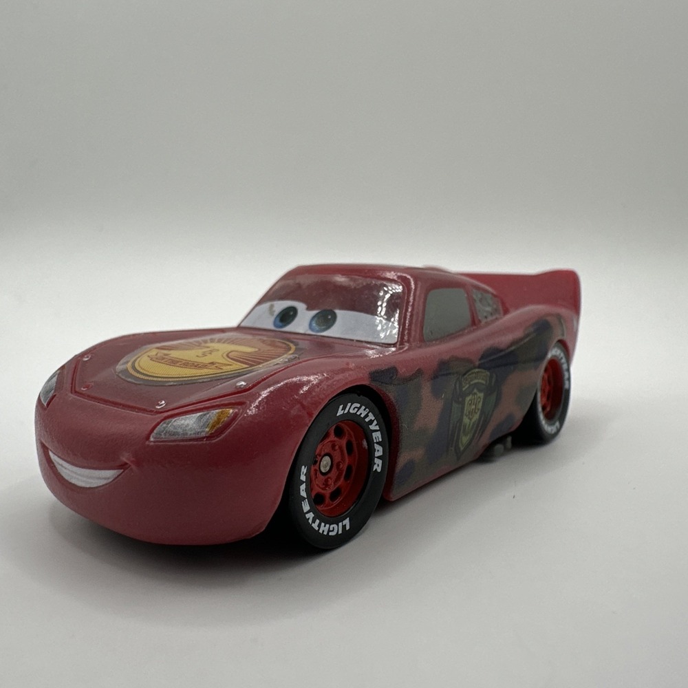 Mattel Disney Pixar Cars 3: Basics Collection Lightning McQueen Vehicle